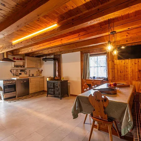 L'atelier Du Temps - Cret Chalet Cerise